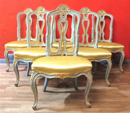 SEI SEDIE, VENETO, XVIII SECOLO laccate e lumeggiate oro, seduta imbottita,...