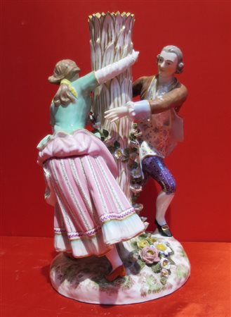 MANIFATTURA DI MEISSEN - 'SCENA GALANTE', XIX SECOLO Gruppo figurato in...