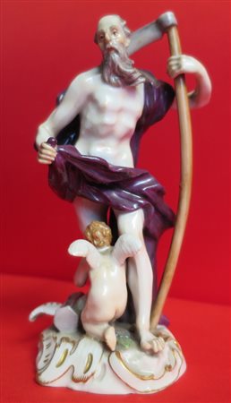 FIGURA IN PORCELLANA Scultura policroma Meissen XIX secolo cm. 13