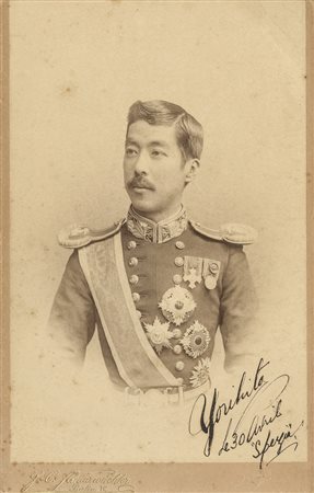Yorihito Higashifushimi, Ritratto fotografico con firma autografa.Datato 30...
