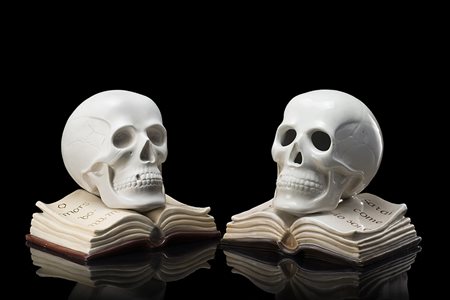 Giovanni Ronzan Nove di Bassano (1906- Bassano del Grappa 1974) Due teschi in...