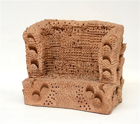 Urano Palma (1936- ) "Senza titolo" scultura in terracotta (cm 29x33x16)...