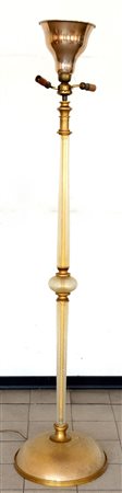 Seguso, Murano Lampada da terra con struttura in ottone ed elementi in vetro...
