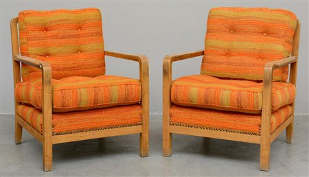 Pier Giulio Magistretti (attribuito) Coppia di poltrone in legno chiaro in...