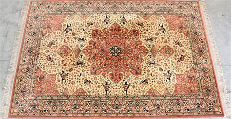 Tappeto meccanico con disegno a caccia e medaglione rosa fu fondo beige (cm...