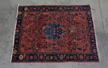 Tappeto Serapi, Persia nord-occidentale inizio secolo XX. Disegno a piccolo...