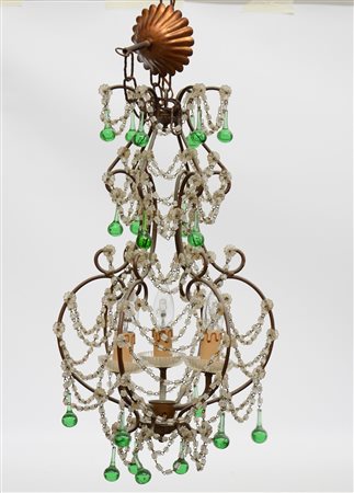 Lampadarietto a tre fiamme con struttura in metallo, perlinature in vetro...