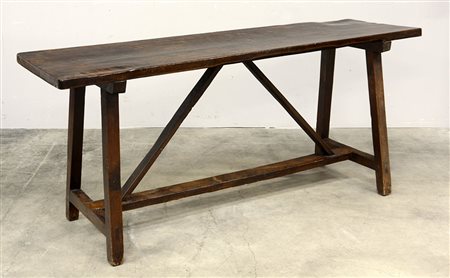 Tavolo a capretta con gambe riunite da traversa (cm 178x79x54)