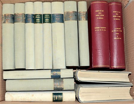 (Libri) Lotto composto da quattro cartoni contenenti libri e pubblicazioni...