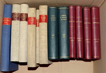 (Libri) Lotto composto da tre cartoni contenenti principalmente pubblicazioni...