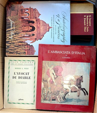 (Libri) Cartone contenente numerosi romanzi di diversa epoca (difetti)