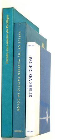 (Libri) Lotto composto da tre volumi inerenti le conchiglie e i pesci del...