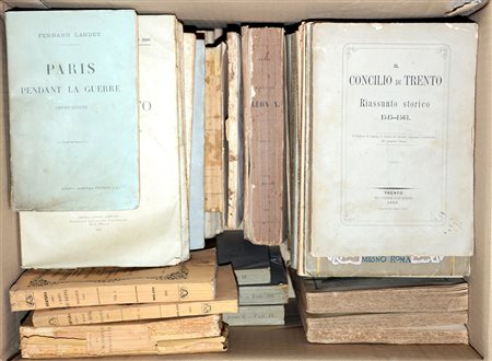 (Libri) Lotto composto da due cartoni contenenti numerose pubblicazioni di...