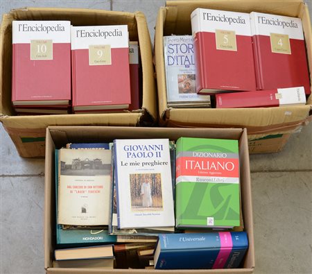 (Libri) Lotto composto da tre cartoni contenenti diverse pubblicazioni, fra...