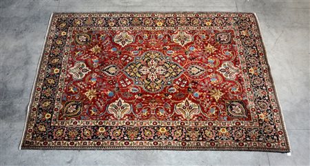 Tappeto Tappeto Tabriz, Persia secolo XX. Disegno a medaglione floreale su...