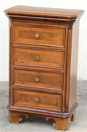 Antico comodino in noce a tre cassetti filettati (cm 50x80x28)