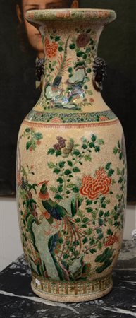 Grande vaso cinese in ceramica decorato a recemi e figure di animali (h cm...