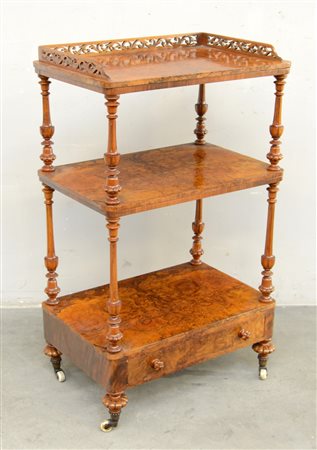 EtagËre in noce e radica a tre ripiani con ringhiera traforata. Cassetto...