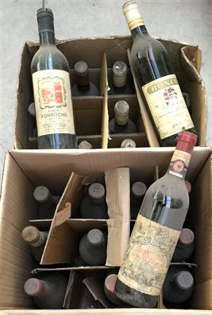 Lotto composto da numerose bottiglie di vino di annate e vitigni differenti,...