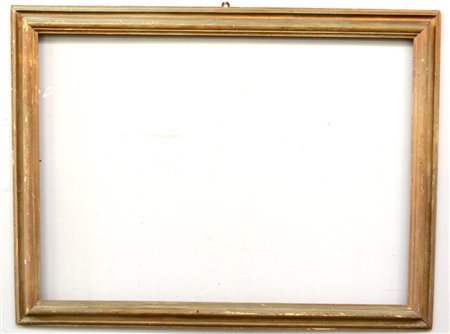 Cornice rettangolare in legno laccato (cm 93x128) (difetti)