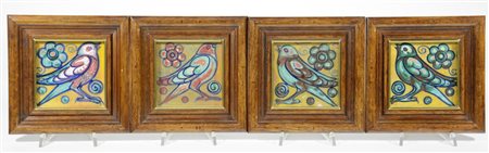 Quattro piccoli quadretti in ceramica con volatili, in cornice (cm 10x10)