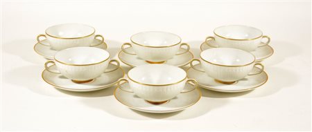 Servizio da brodo con sei tazze biansate e piattino, firmato Lorenz...
