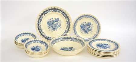 Servizio da frutta da otto, composto da otto ciotole, otto piattini, un...