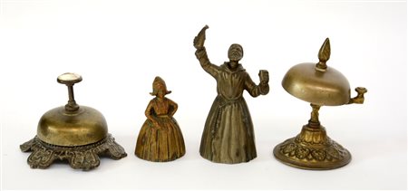 Lotto composto da quattro campanelli da tavolo di fatture diverse (difetti)