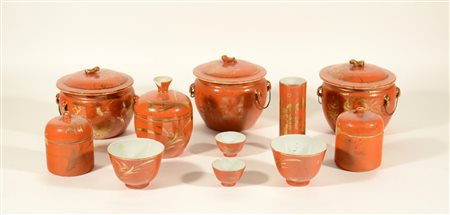 Lotto composto da parte di servizi da tÈ cinese in porcellana monocroma...