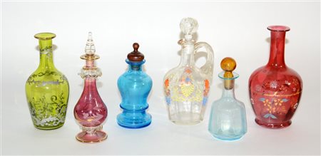 Lotto composto da sei bottiglie di epoche diverse