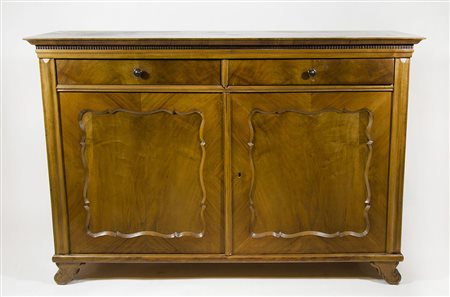 Credenza a 2 cassetti e 2 ante in legno. cm. 101x48x50.