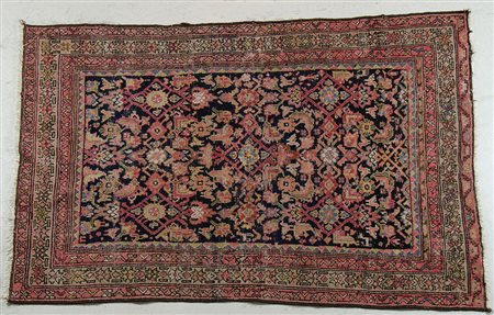 Tappeto cm. 110x172.