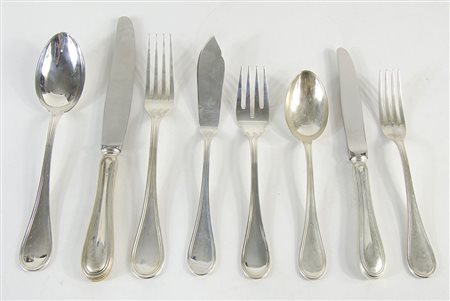 Parte di servizio di posate in argento composto da 92 pezzi. gr tot 3750.