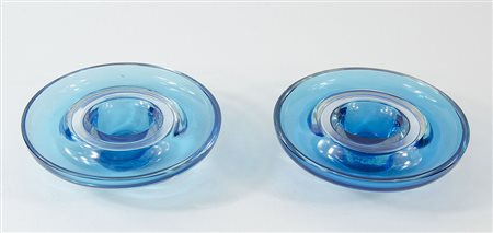 Venini: paio di portacandele in vetro blu. Firmati Venini Italia.