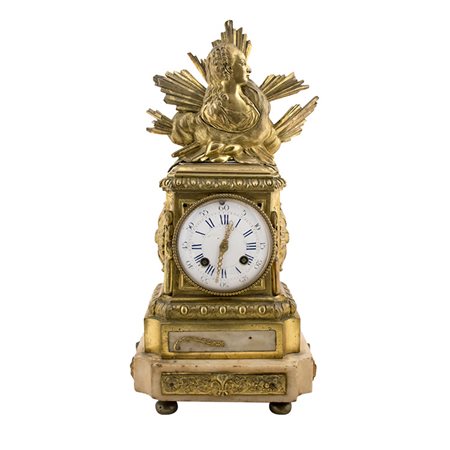 Orologio da tavolo XIX sec.-XX sec. Bronzo dorato con profilo femminile nella...