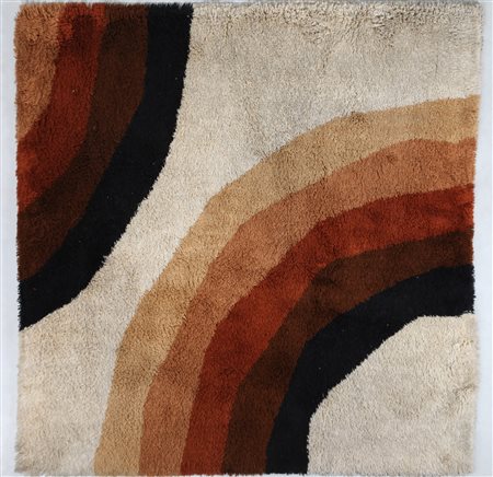 MANIFATTURA ITALIANA Tappeto anni 60/70 . -. Cm 250,00 x 250,00.