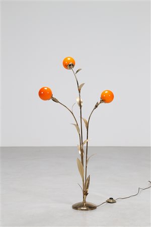 MANIFATTURA ITALIANA Lampada da terra in ottone e vetro, anni 70. -. Cm 70,00...