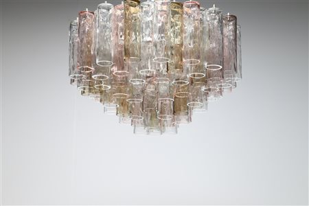 BAROVIER & TOSO Lampadario in vetro di Murano e metallo laccato, anni 60°. -....