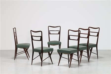 MANIFATTURA ITALIANA Sei sedie in mogano e skai originale, anni 50. -. Cm...