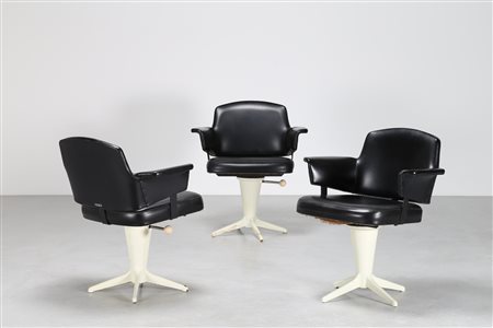 MANIFATTURA ITALIANA Tre poltroncine in ferro laccato bianco e sky originale,...