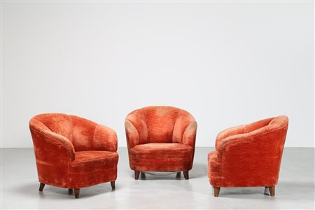 MANIFATTURA ITALIANA Tre poltrone in tessuto e legno, anni 50. -. Cm 83,00 x...