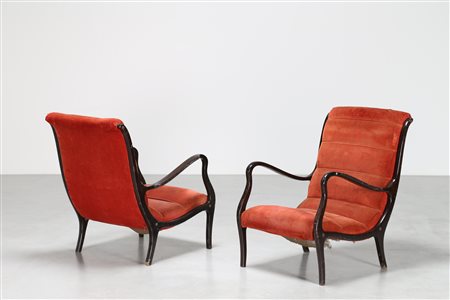 LONGHI EZIO Coppia di poltrone in legno nero rivestite in velluto rosso...