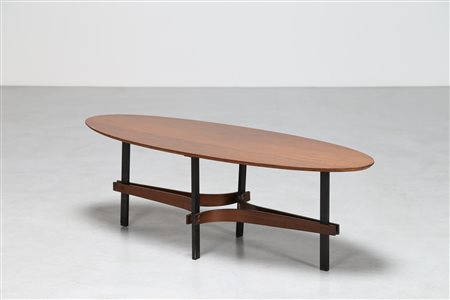 ULRICH GUGLIELMO Attrib.Tavolino da caffè in noce e metallo laccato, anni 50....