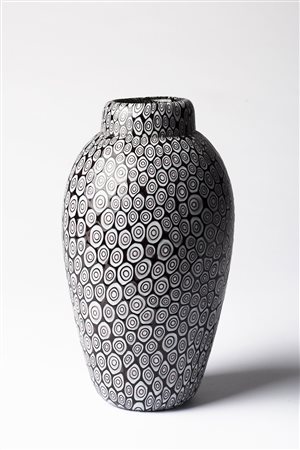 Vittorio Ferro (Murano 1932 - Murano 2012) Vaso a mosaico di murrine lattimo...