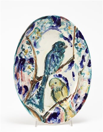 Piero Gauli (Milano 1916 - 2012) Piatto ovale decorato con figura di uccelli...