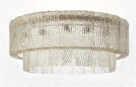 Manifattura di Murano Lampadario con struttura circolare in metallo a due...