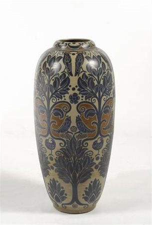 Galileo Chini (Firenze, 1873 - 1956) GRANDE VASO in maiolica policroma,...