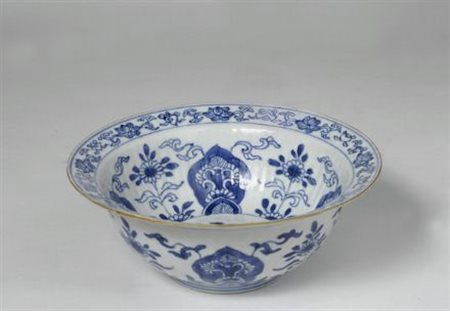 Coppa in porcellana bianca e blu, Cina, periodo Qing, XVIII sec.
