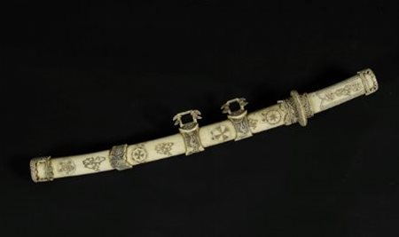 Spada da parata in avorio inciso, con fodero, Cina, XIX-XX sec.