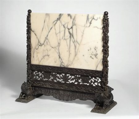 Parafuoco da tavolo in legno di zitan, raffigurante due fenici, due draghi...